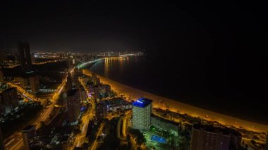 Şehrin ve kıyı şeridinin zamanı, Benidorm, İspanya