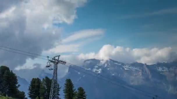 Loopable cinemagraph of swiss mountains and ski lift — Stock Video