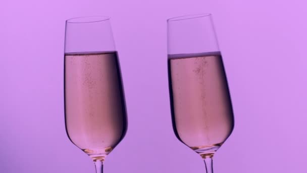 Două pahare de șampanie — Videoclip de stoc