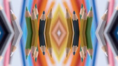 Üst üste renkli kalemler