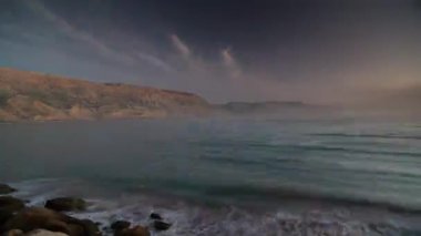 Impuane, Fas 'taki sahilin ileri ve geri görüntüleri.