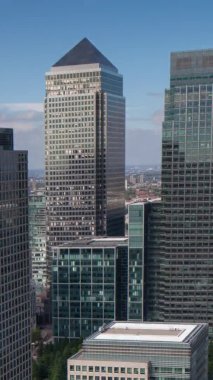 Canary Wharf, Londra 'nın dikey videosu