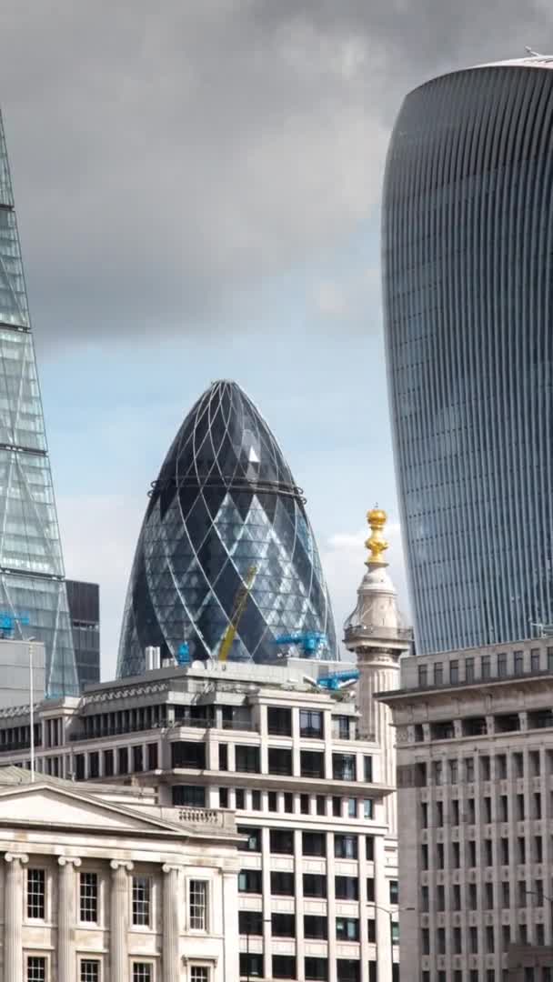 Londra 'nın ufuk çizgisinin dikey zaman çizelgesi — Stok video