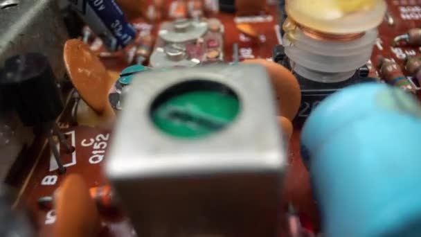 Placa de circuito gueto blaster vintager — Vídeo de Stock