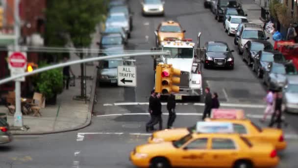 Termijn voor vooruit en achteruit van het verkeer in New York — Stockvideo