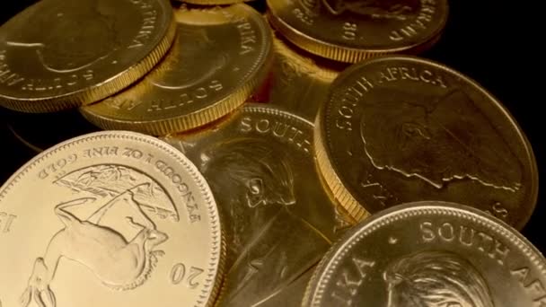 Pièces tournantes de 1oz en or Krugerrand — Video