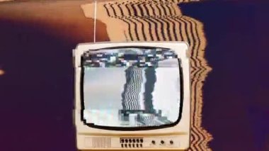 durağan arkaplanı olan retro televizyon