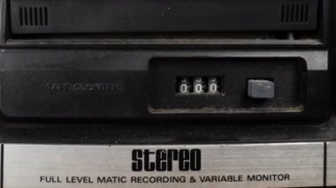 Retro ghettoblaster stereo sözcüğe yakınlaşıyor