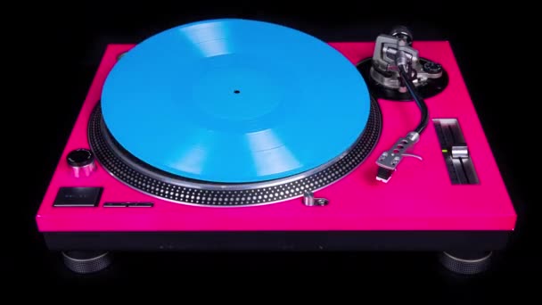 Blaues Vinyl und rosa DJ Plattenspieler Stop Motion — Stockvideo