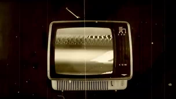 Ретро телевізор зі статикою на екрані — стокове відео