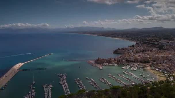 Zeitraffer der Hafenstadt Castellammare del Golfo — Stockvideo