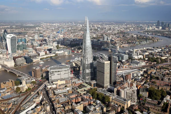 Uitzicht op skyline van de stad Londen van bovenaf — Stockfoto