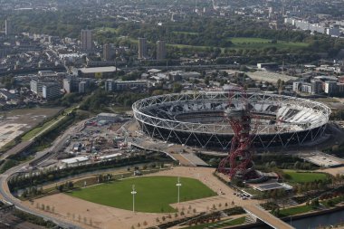 Helikopter Londra ateş