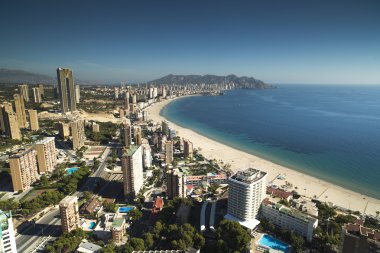 Sahil ve benidorm yüksek doğmak skyline