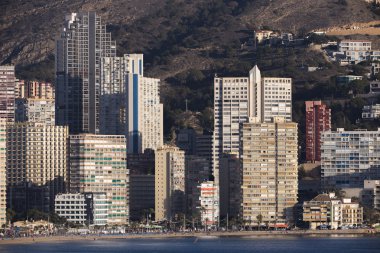 Sahil ve benidorm yüksek doğmak skyline
