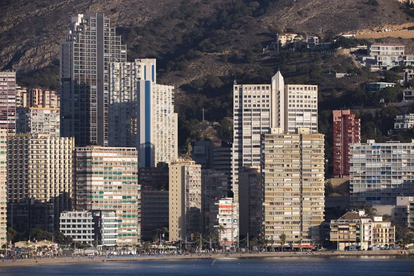 Pobřeží a výšková panorama města benidorm — Stock fotografie