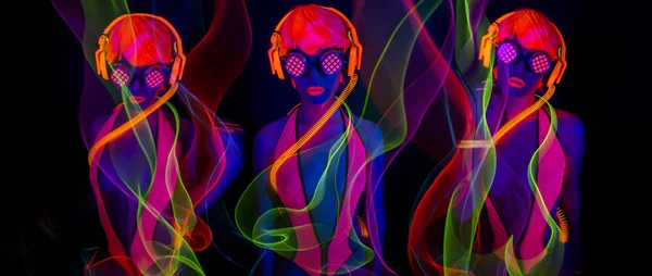 Sexy neon uv dancer brilho — Fotografia de Stock