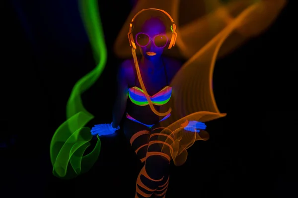 Sexy neon uv blask tancerz — Zdjęcie stockowe