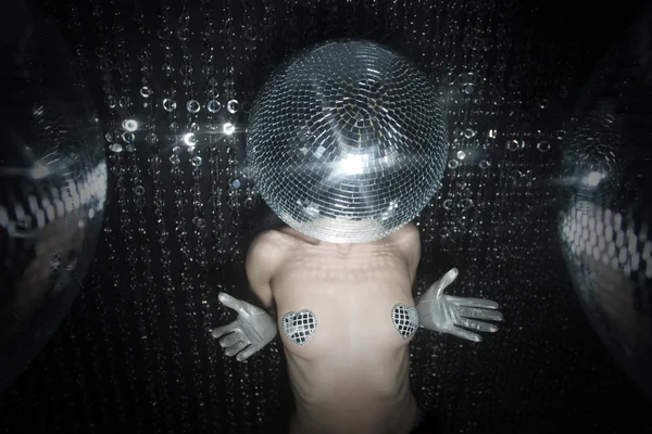 Nádherný sexy discoball hlavou žena — Stock fotografie