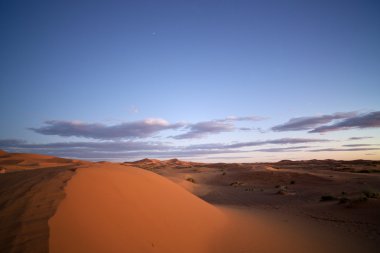 ERG African kum tepeleri