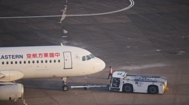 Makao Havaalanı 'ndaki uçağın ayrıntıları yüksek bir noktadan.