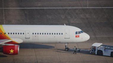 Makao Havaalanı 'ndaki uçağın ayrıntıları yüksek bir noktadan.