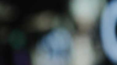 parlak neon soyut pikseller ve ekran