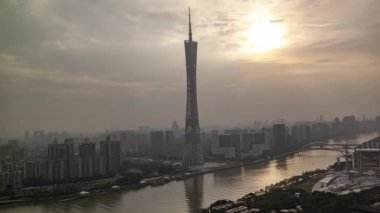 Guangzhou 'nun muhteşem ufuk çizgisi, inci nehri olan porselen