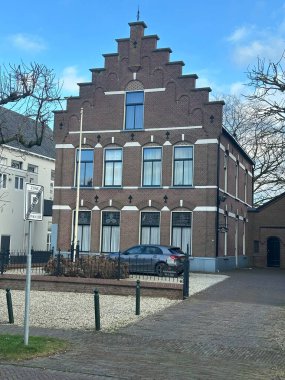 Görkemli ortaçağ mimarisinin manzaralı manzarası Hollanda afscheidshuis de linge 'ı kasıp kavurdu.