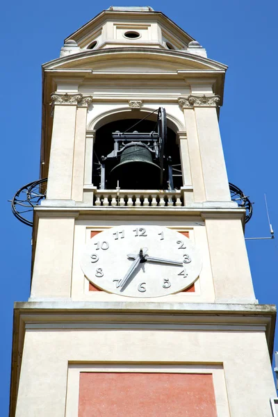 Tradate gamla abstrakt Italien t och kyrkan torn bell — Stockfoto