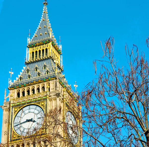 伦敦大笨钟和历史老建筑英格兰岁 cit — 图库照片