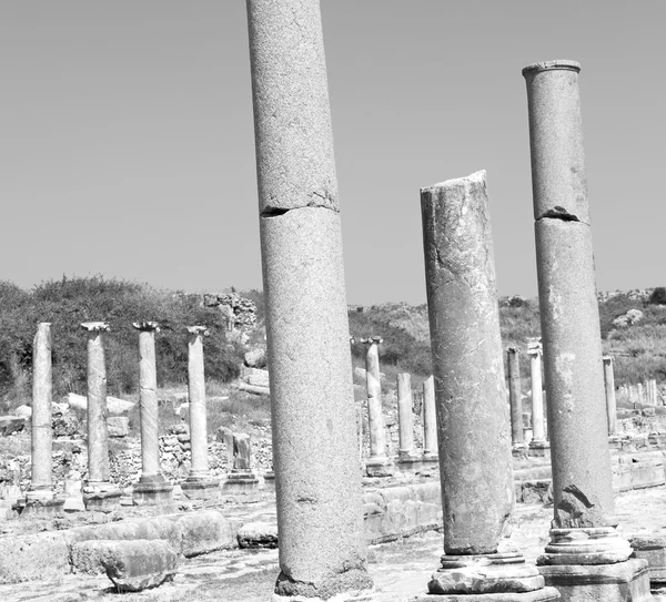 In perge oude bouw Azië Turkije de kolom en de roma — Stockfoto