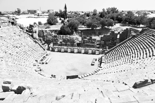 Necropolis en inheemse graf steen Archeologie theater in mijn — Stockfoto