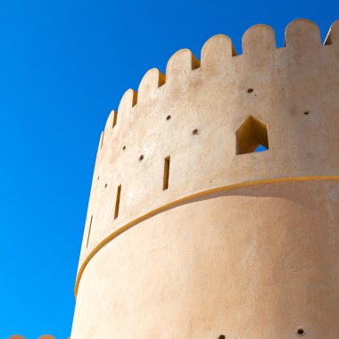 Umman muscat eski savunma fort battlesment gökyüzü ve st