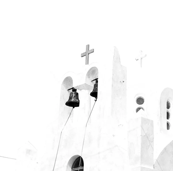 Het platform witte achtergrond cross in santorini Griekenland — Stockfoto