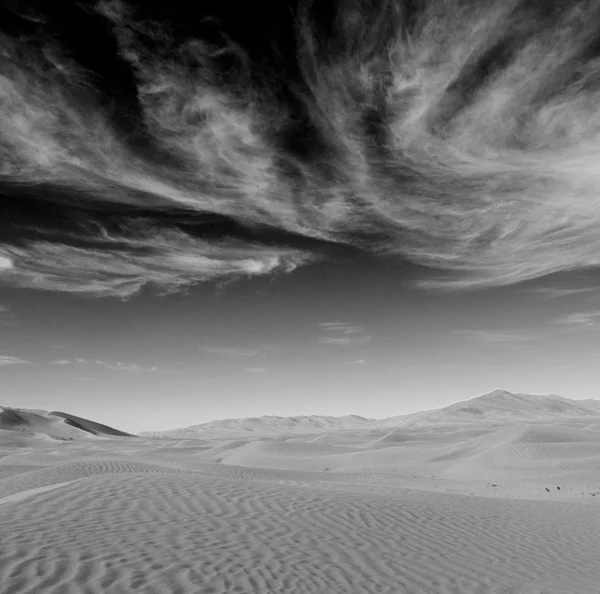 En oman viejo desierto frotar al khali el cuarto vacío y al aire libre —  Fotos de Stock