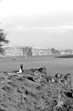 Deniz ve gökyüzü santorini Avrupa gre içinde yalnız kuru bush rock