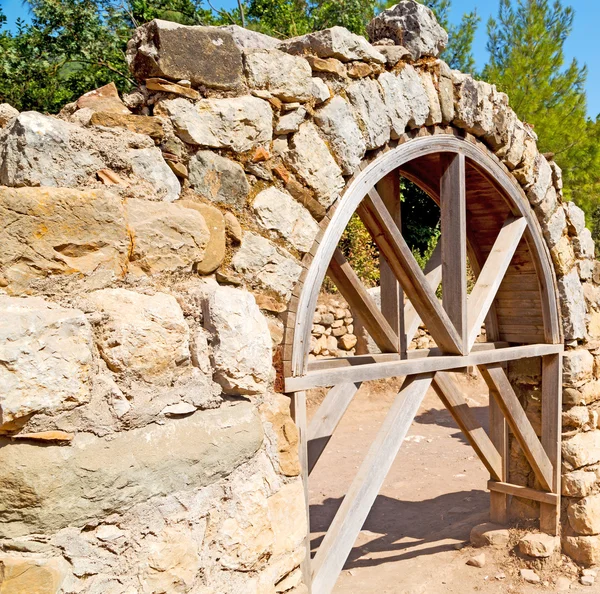 Olympos arbusto portão em myra a coluna antiga pedra const — Fotografia de Stock