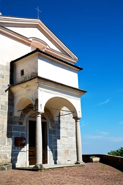 Denkmal alte architektur in italien milan sonnenlicht — Stockfoto