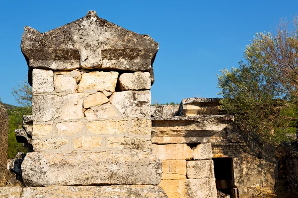 Viejo templo historia pamukkale en asia — Foto de Stock