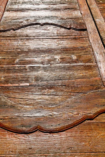 Dentro di una porta di legno e un chiodo — Foto Stock