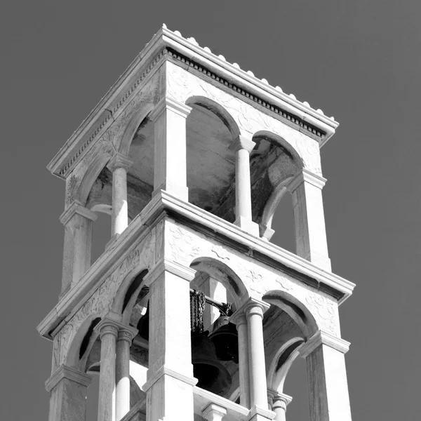 Mykonos arquitectura antigua fondo blanco cruz en santo — Foto de Stock