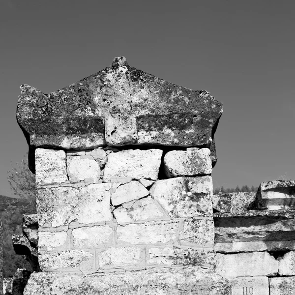 Coluna de construção velha e a história do templo romano pamukkal — Fotografia de Stock