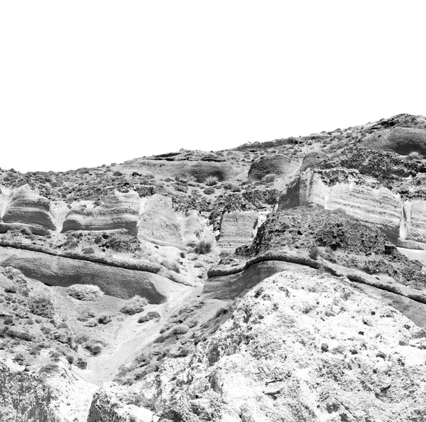欧洲希腊圣托里尼的天空和干燥的灌木林岩独自 — 图库照片