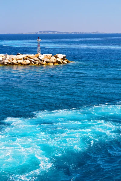 Espuma y espuma griega del barco — Foto de Stock