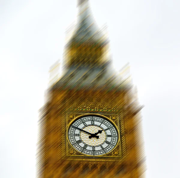 Inglaterra cidade envelhecida em londres big ben e borrado — Fotografia de Stock