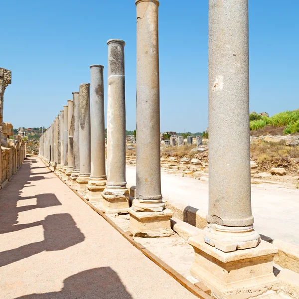 Perge 오래 된 건설 아시아 터키에서 열 돌과 — 스톡 사진