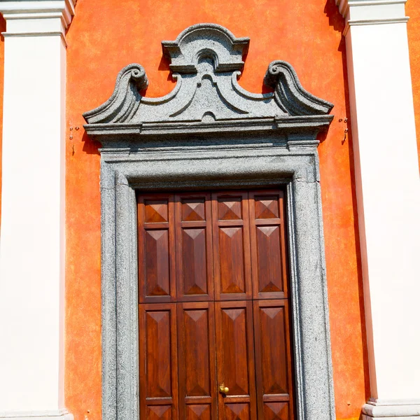 Detalhe na parede porta itália terra europa arquitetura e madeira th — Fotografia de Stock