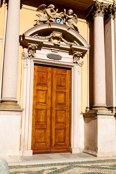 Detalhe na parede portão histórico — Fotografia de Stock