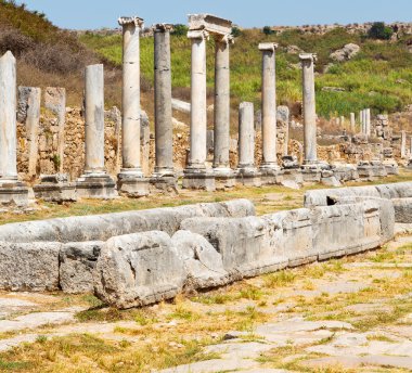 Perge eski yapılar Asya Türkiye'de sütun ve Roma 